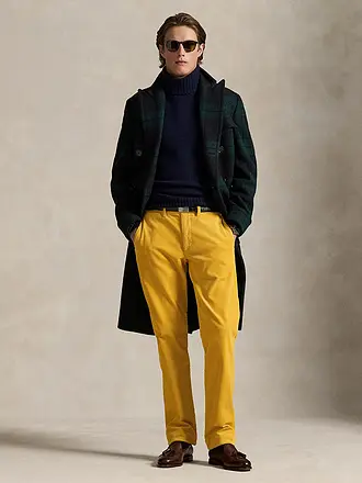 POLO RALPH LAUREN | Pantalones de pana
Marca: POLO RALPH LAUREN
Color: rojo
Categorías: Moda, Hombre

Material: Algodón, Elástico, Pana
Diseño: Liso
Largo (Pantalones/Jeans): Largo normal
Estilo: Casual | gelb